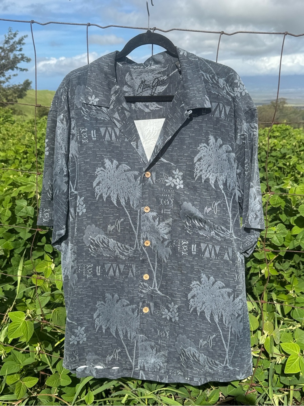 Maui Jim Silk Hawaiian Shirt Gray Tribal Aloha Palm Tree Button Down XL